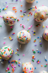 Cake-batter-truffles-perfect-for-parties-