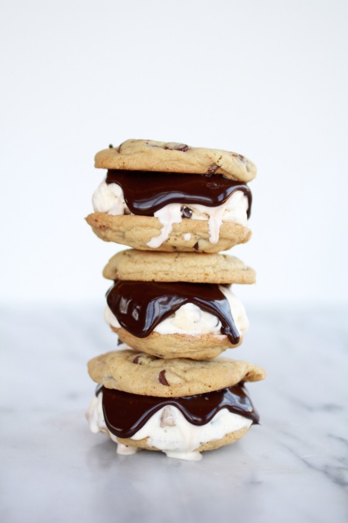 Hot-Fudge-Chocolate-Chip-Cookie-Cookie-Dough-Ice-Cream-Sandwich-10
